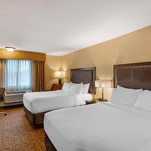 Quadruple Room Two Queen Beds Non Smoking